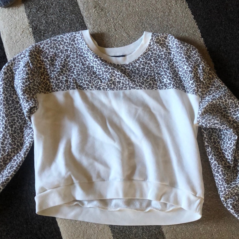 Ladies Abercrombie crew neck sweatshirt
